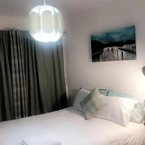 Entire One Bedroom Near Stratford Apartment London